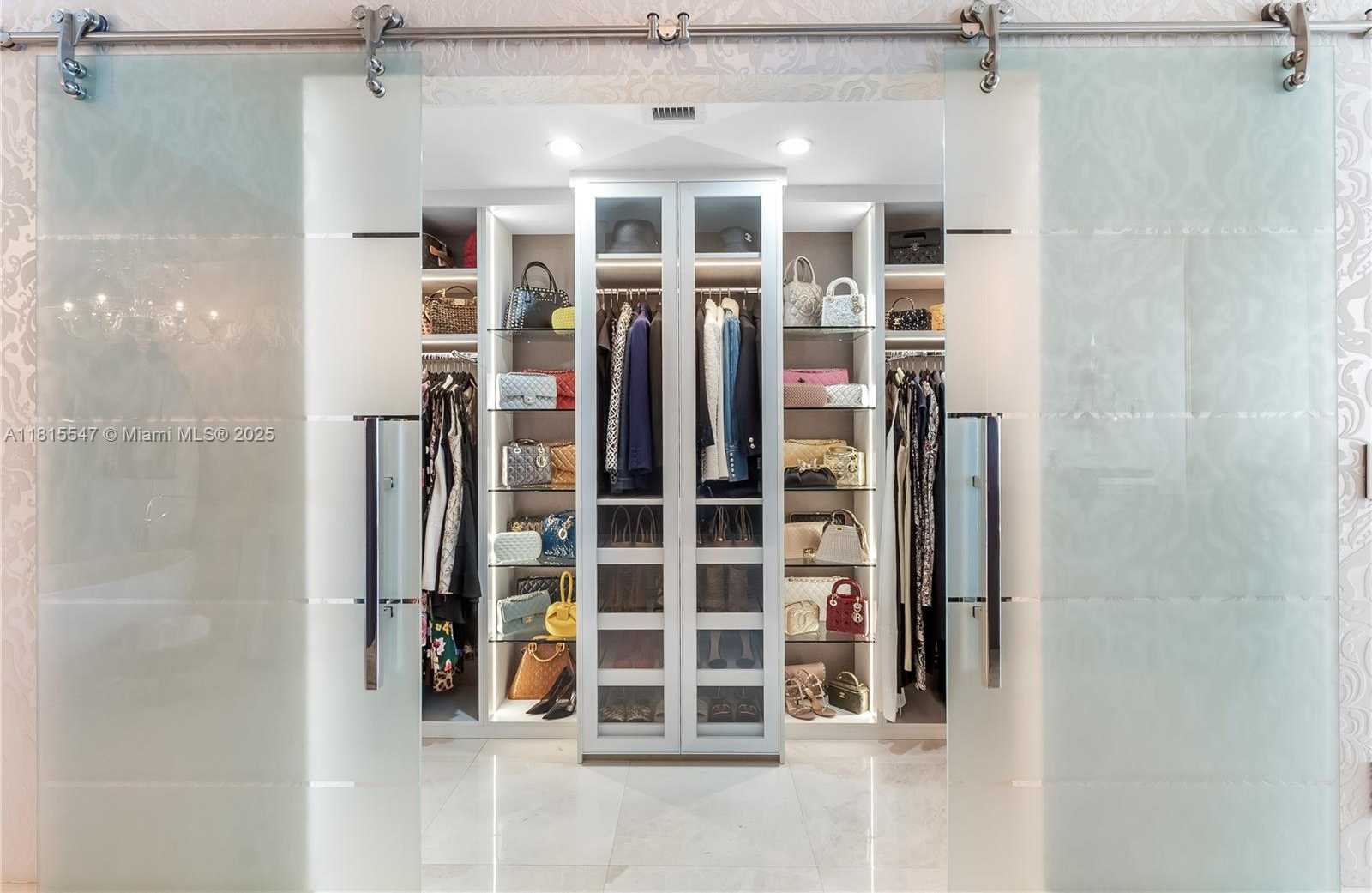 Small Image of 1331 BRICKELL BAY DR #2305, Miami Number 27