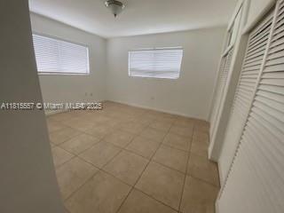 Small Image of Miami Number 5