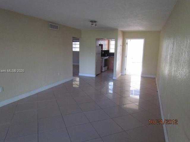 Small Image of Miami Number 2