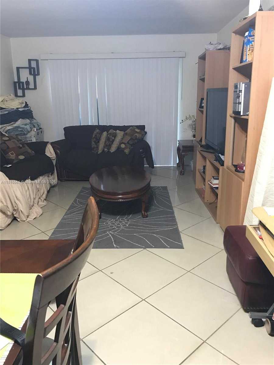 Small Image of Miami Number 5
