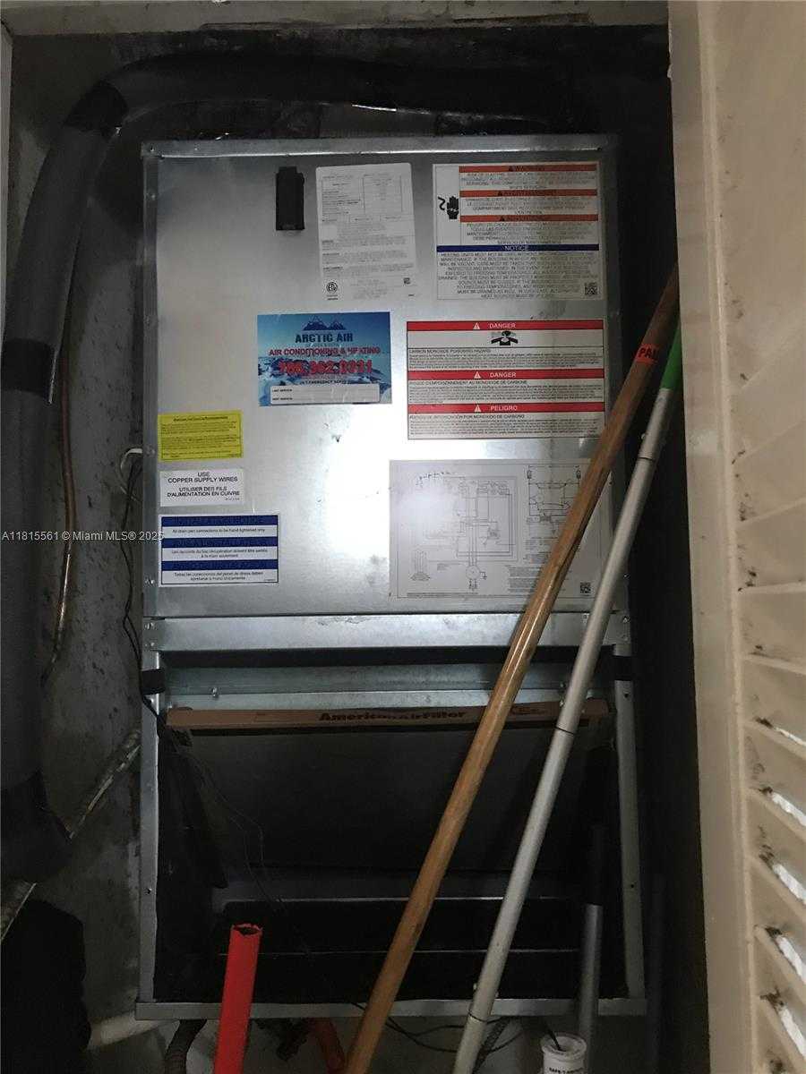 Small Image of Miami Number 7