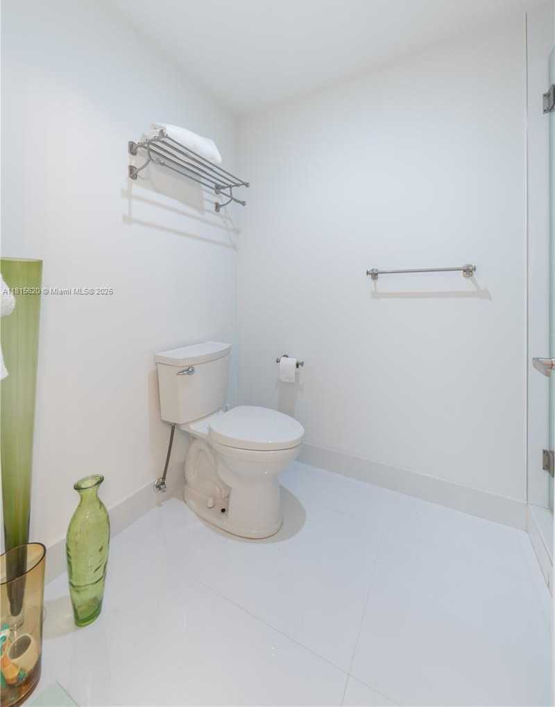 Small Image of 16189 LAUREL DR #25, Weston Number 17