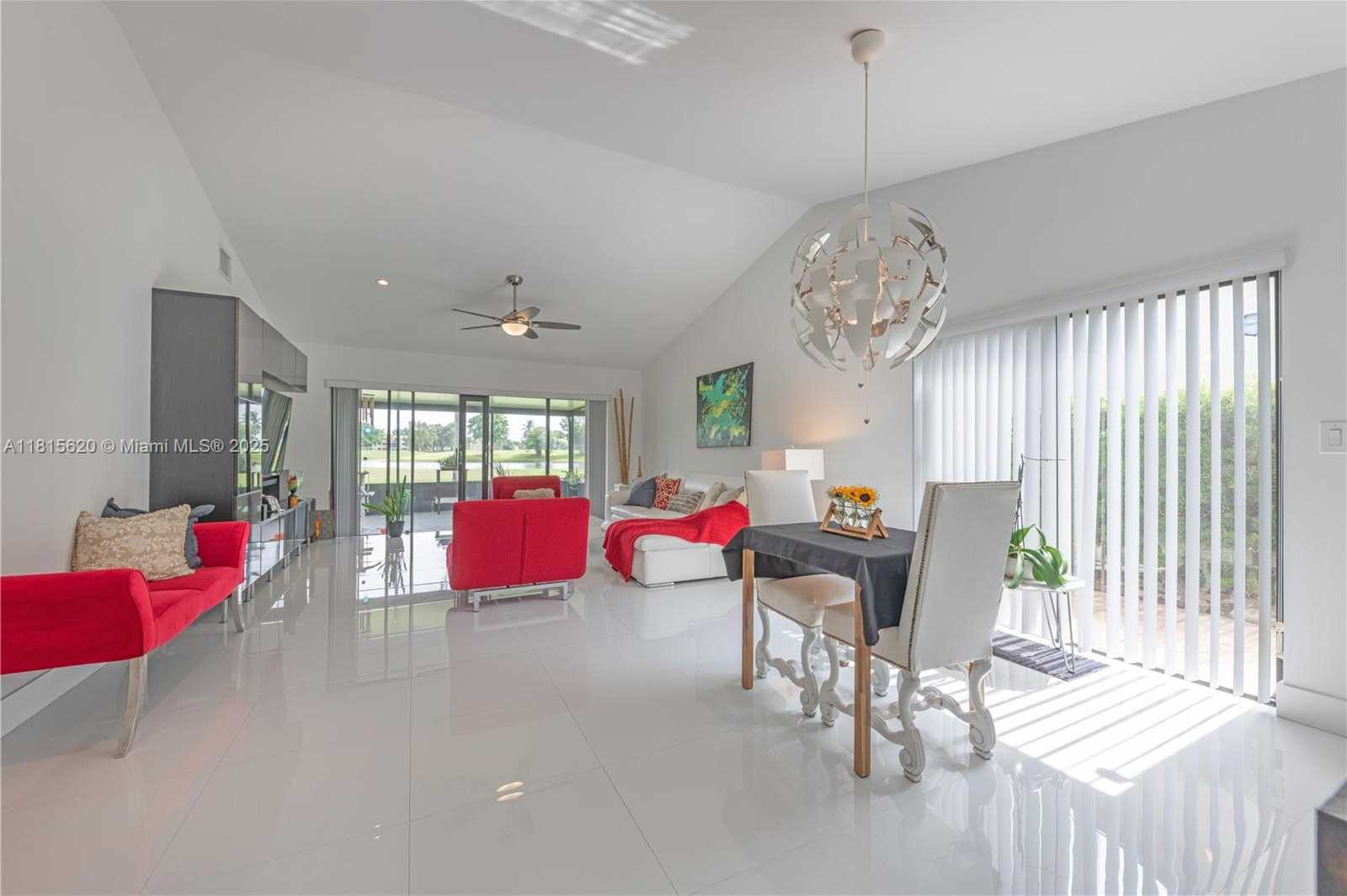 Small Image of 16189 LAUREL DR #25, Weston Number 3