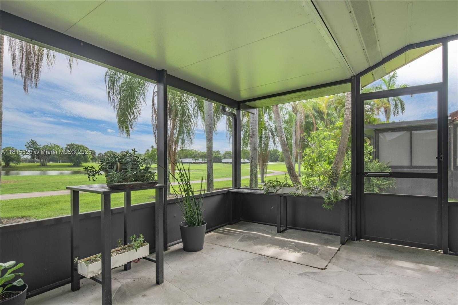 Small Image of 16189 LAUREL DR #25, Weston Number 31