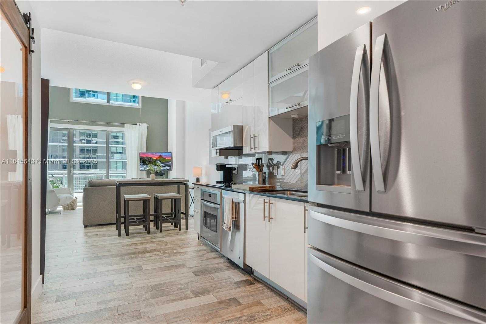 Small Image of 60 SOUTH WEST 13TH ST #2410, Miami Number 4