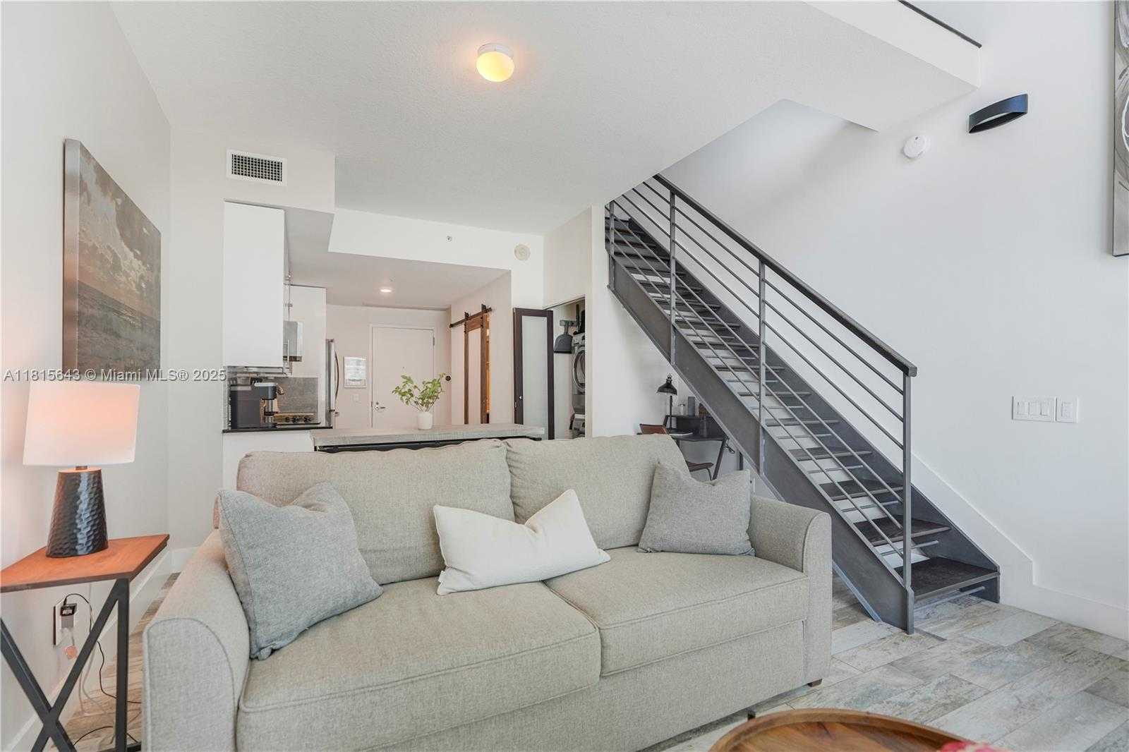 Small Image of 60 SOUTH WEST 13TH ST #2410, Miami Number 6
