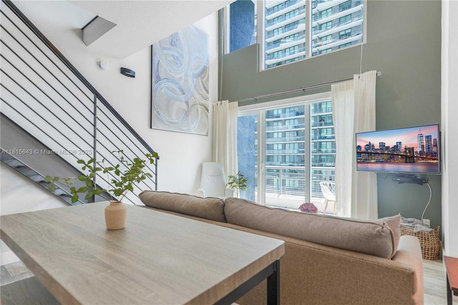 Small Image of 60 SOUTH WEST 13TH ST #2410, Miami Number 8