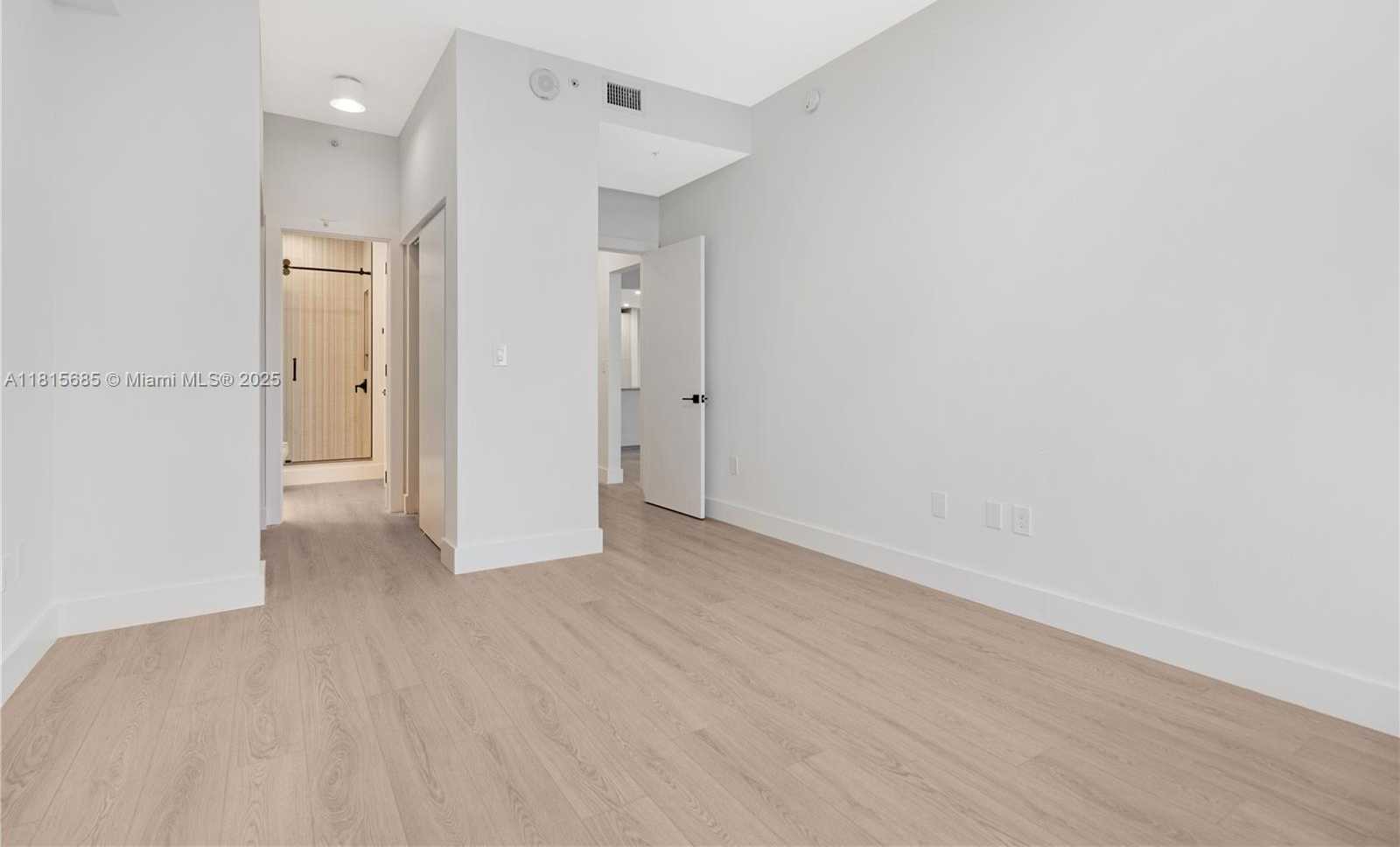 Small Image of 7901 HISPANOLA AVE #2007, North Bay Village Number 20