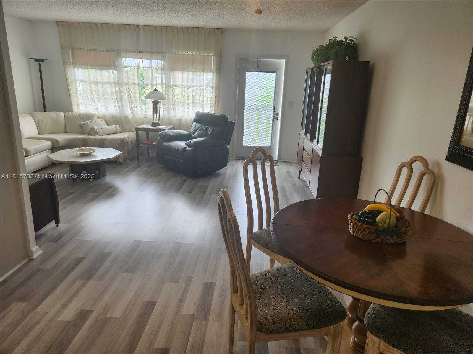 Small Image of 4144 CAMBRIDGE G #4144, Deerfield Beach Number 11