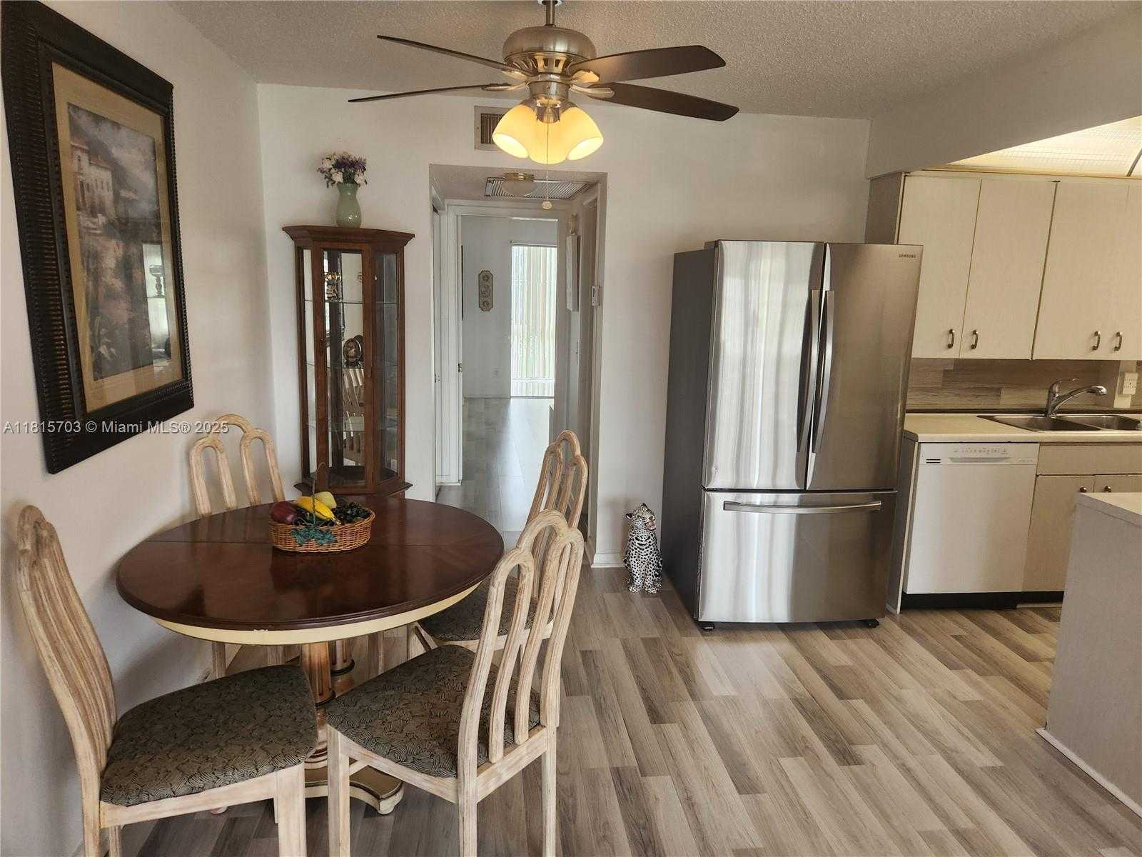 Small Image of 4144 CAMBRIDGE G #4144, Deerfield Beach Number 3