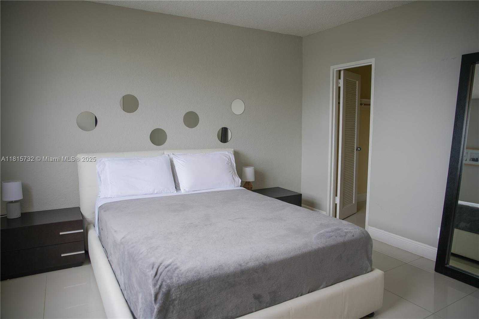 Small Image of 4001 SOUTH OCEAN DR #11A, Hollywood Number 15