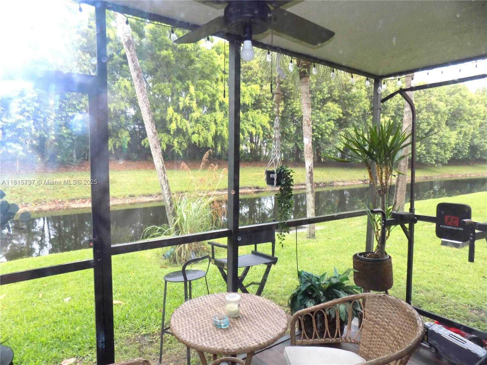 Small Image of Weston Number 9