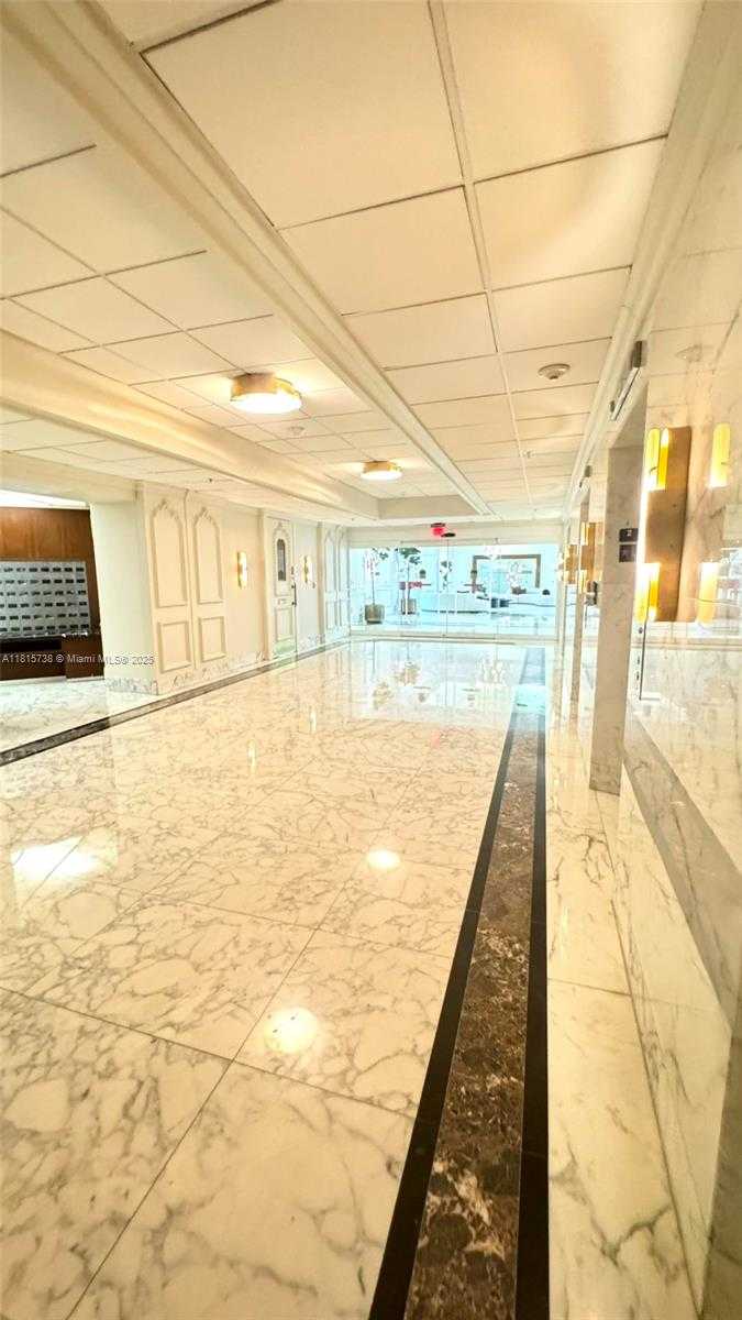 Small Image of 5600 COLLINS AVE #10E, Miami Beach Number 33