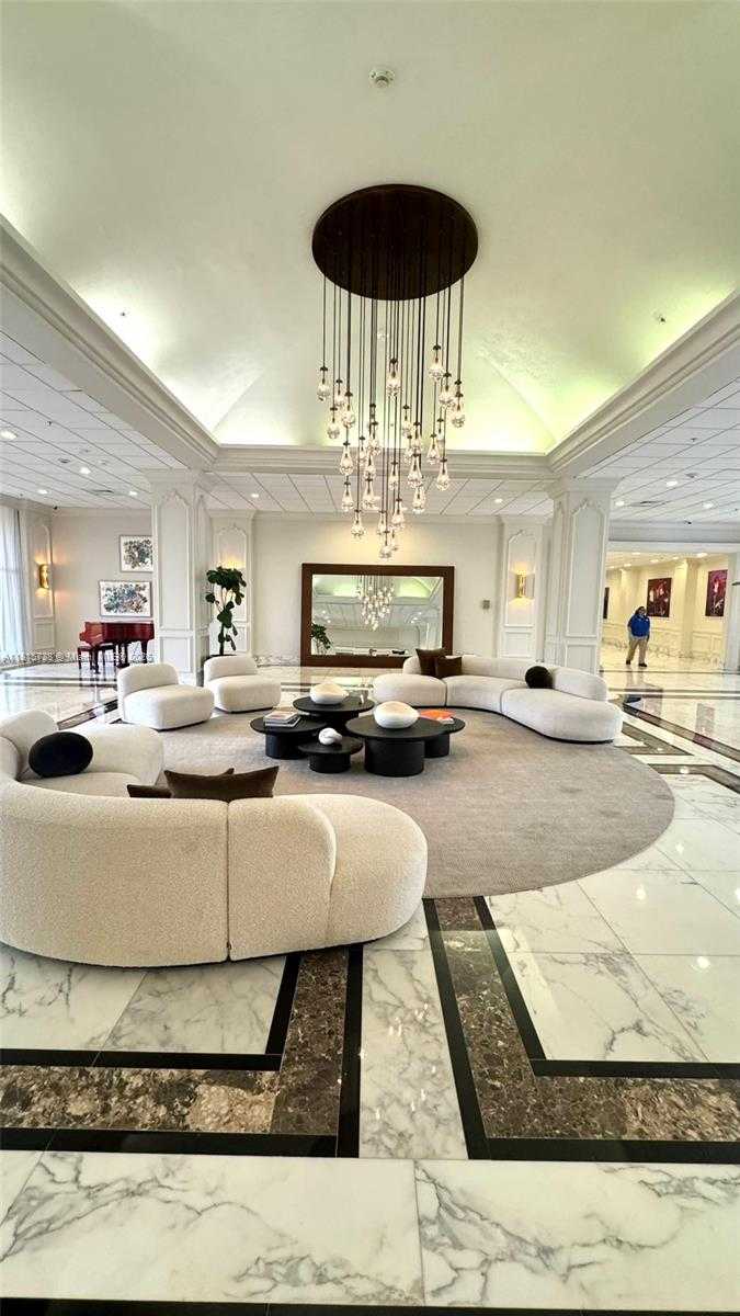 Small Image of 5600 COLLINS AVE #10E, Miami Beach Number 40