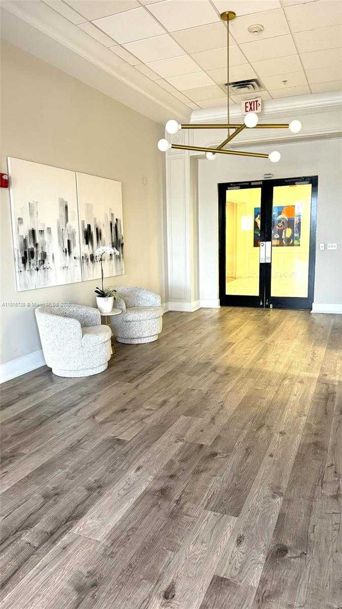 Small Image of 5600 COLLINS AVE #10E, Miami Beach Number 49