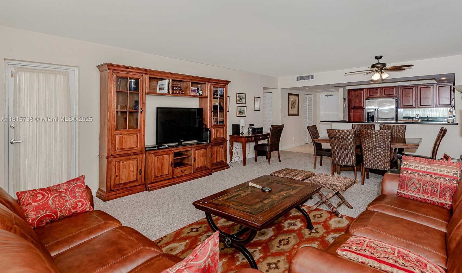 Small Image of 5600 COLLINS AVE #10E, Miami Beach Number 5