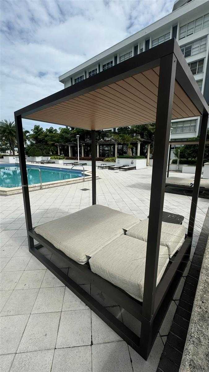 Small Image of 5600 COLLINS AVE #10E, Miami Beach Number 52