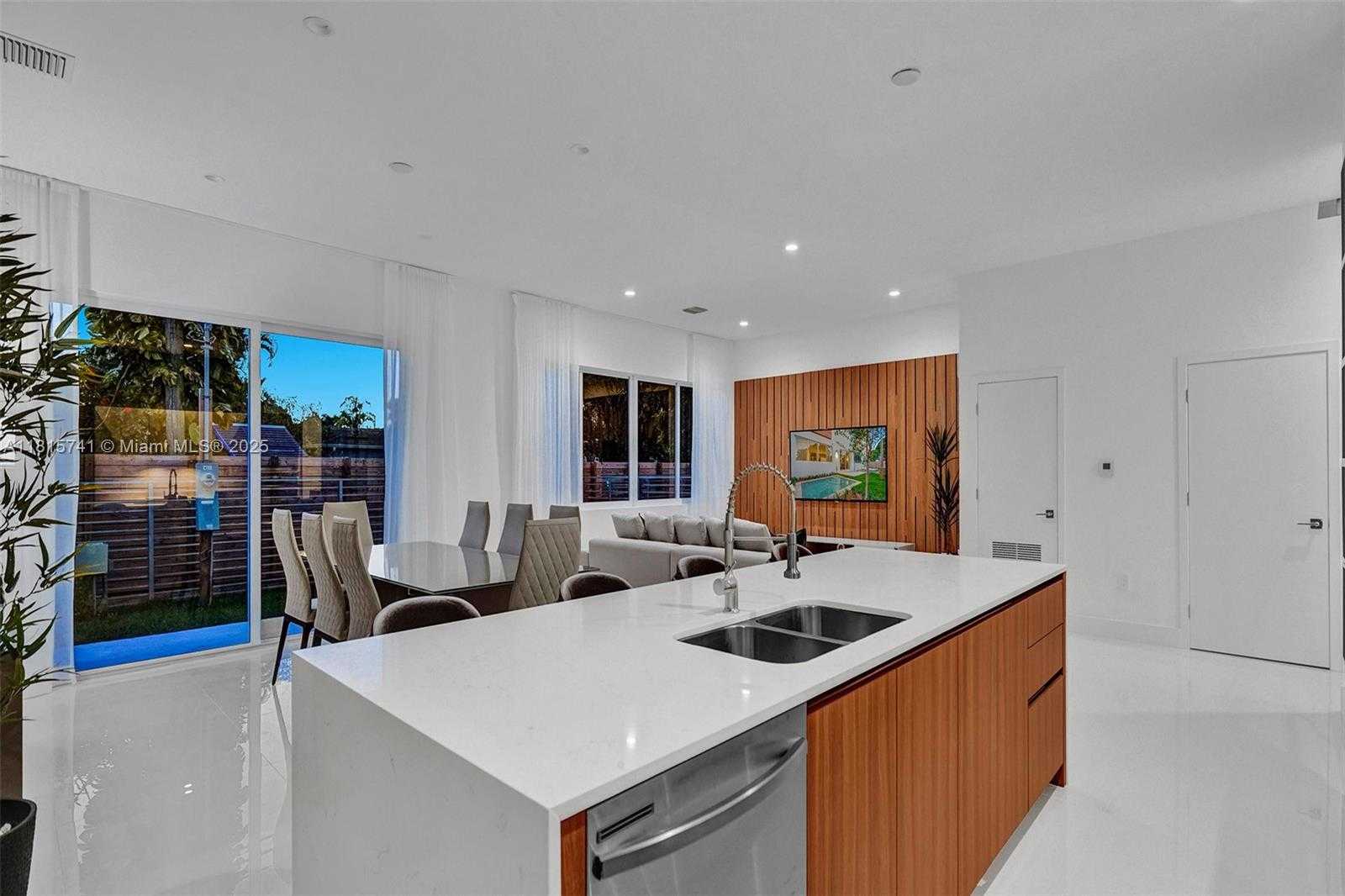 Small Image of 1801 NORTH EAST 13TH ST #1823, Fort Lauderdale Number 5