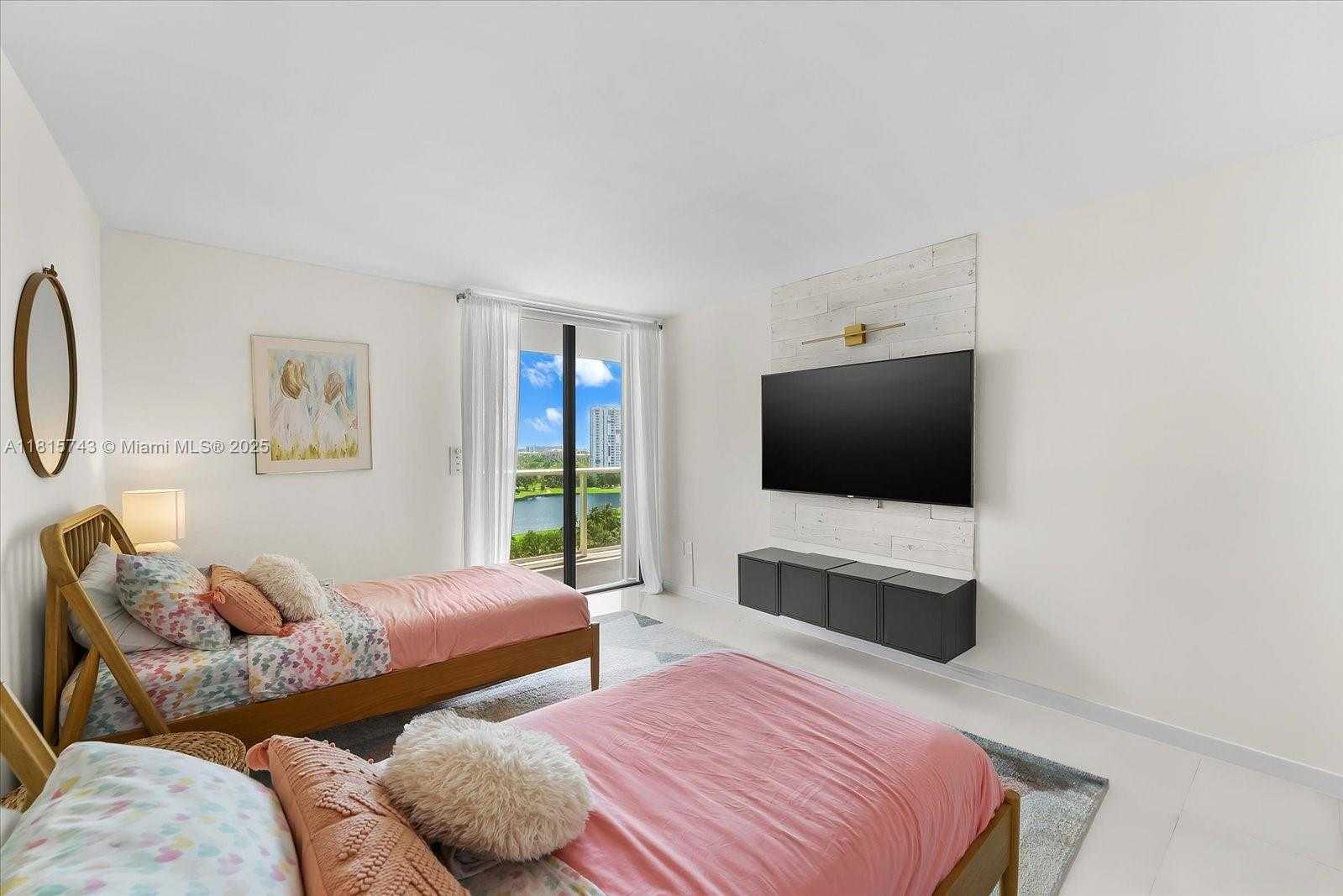 Small Image of 3701 NORTH COUNTRY CLUB DR #1407, Aventura Number 20