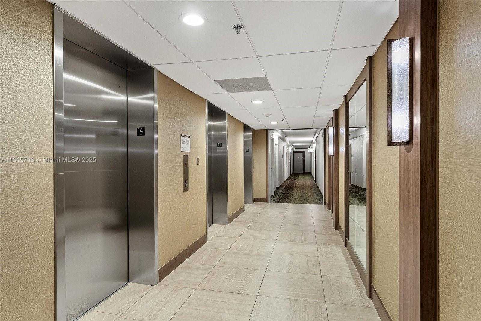 Small Image of 3701 NORTH COUNTRY CLUB DR #1407, Aventura Number 25