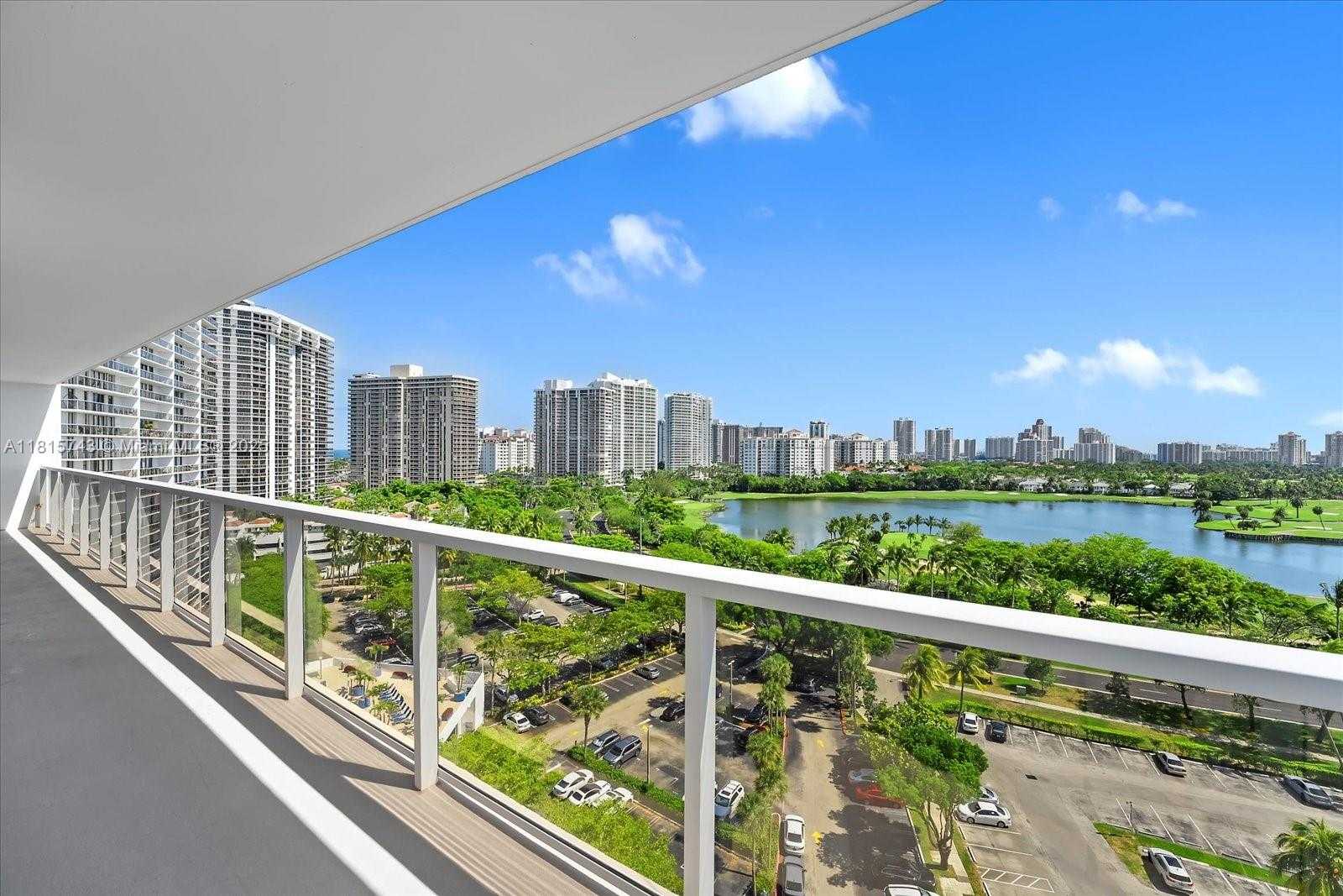 Small Image of 3701 NORTH COUNTRY CLUB DR #1407, Aventura Number 5