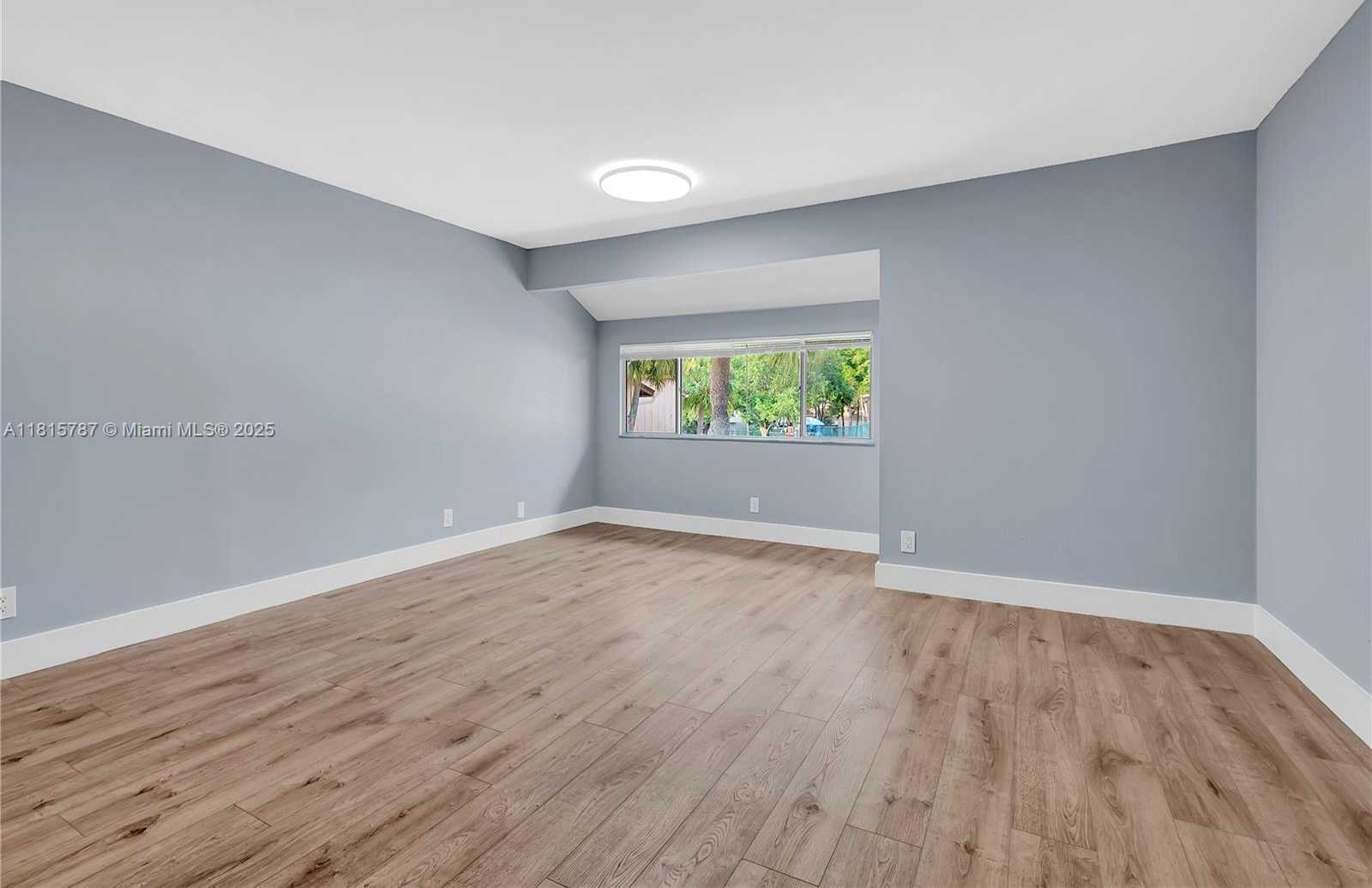 Small Image of 8211 NORTH WEST 8TH ST #2, Plantation Number 25