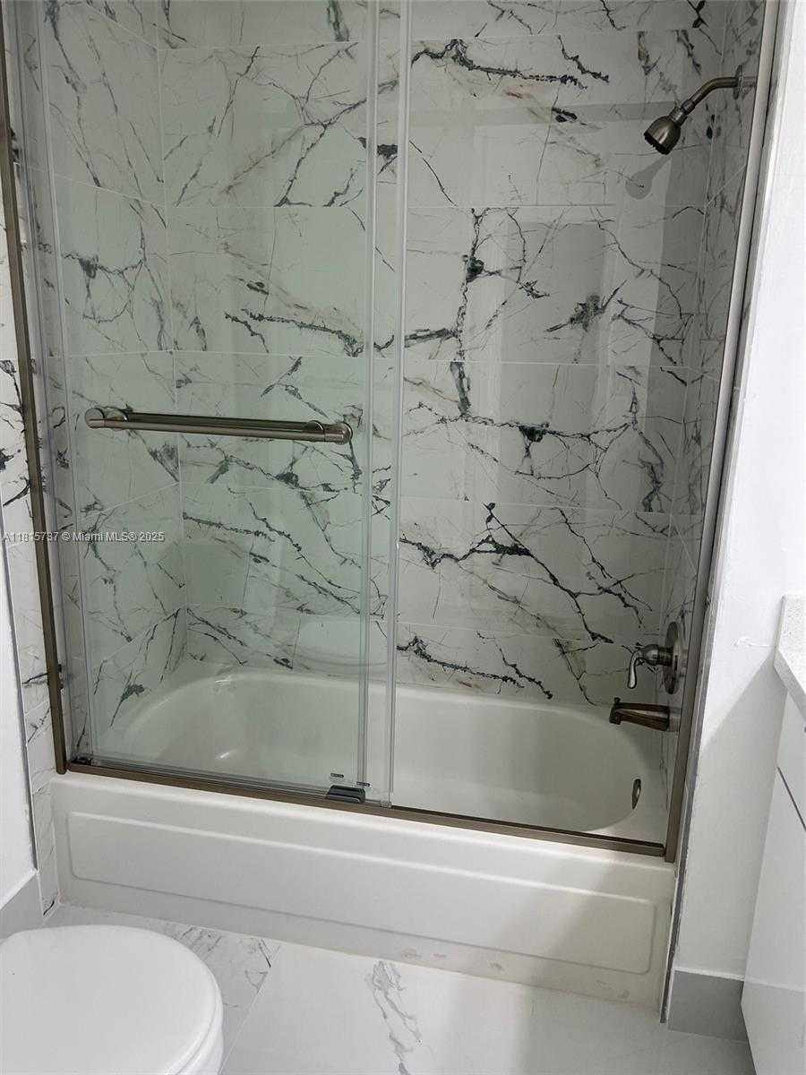 Small Image of 8211 NORTH WEST 8TH ST #2, Plantation Number 32