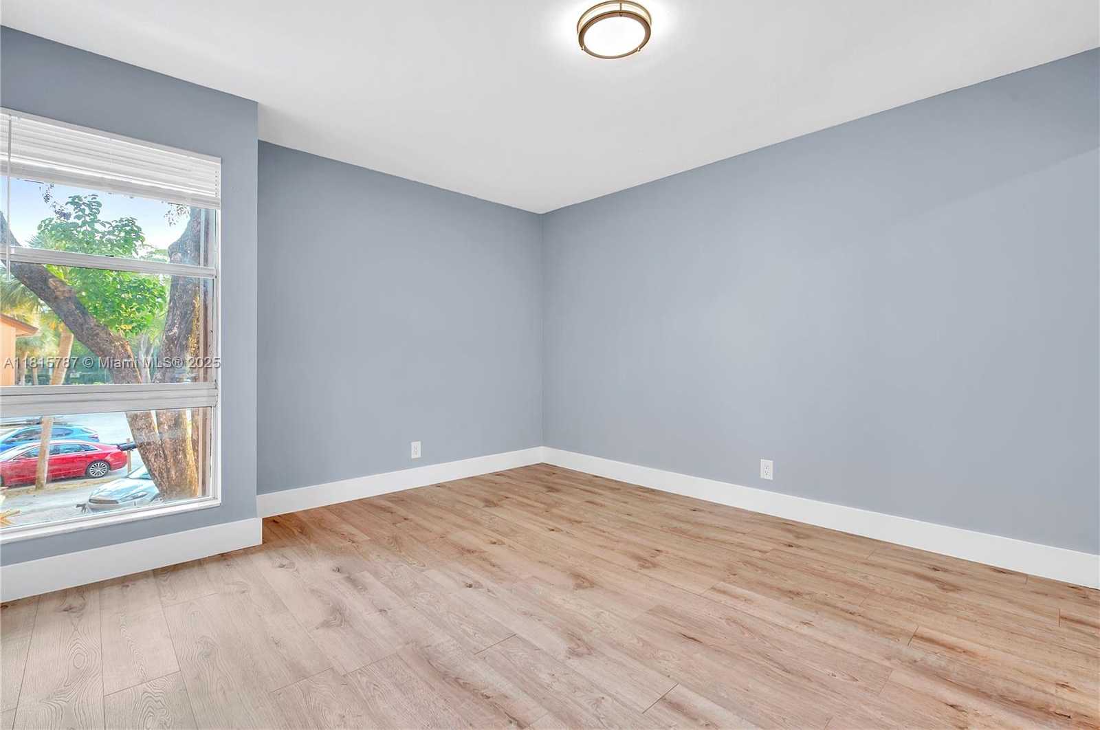 Small Image of 8211 NORTH WEST 8TH ST #2, Plantation Number 33