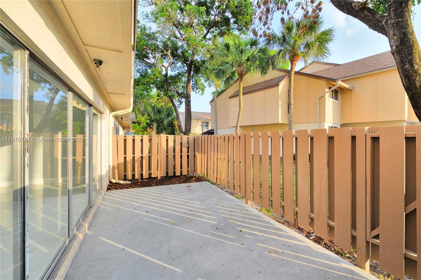 Small Image of 8211 NORTH WEST 8TH ST #2, Plantation Number 53