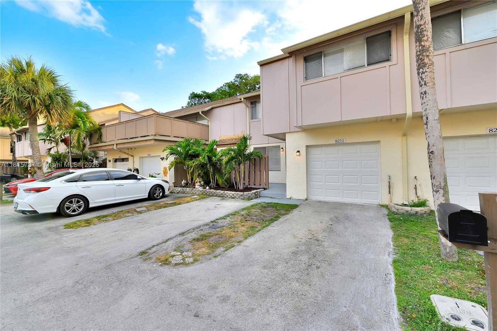 Small Image of 8211 NORTH WEST 8TH ST #2, Plantation Number 58