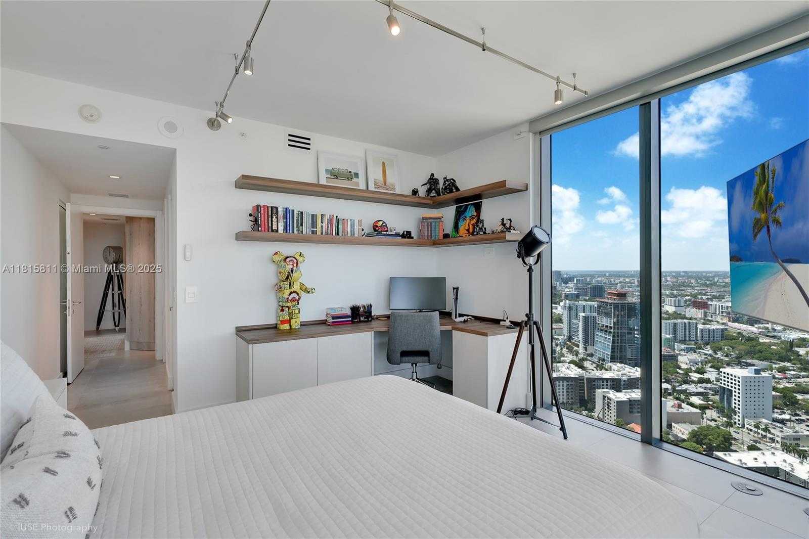 Small Image of 650 NORTH EAST 32ND ST #4701, Miami Number 26