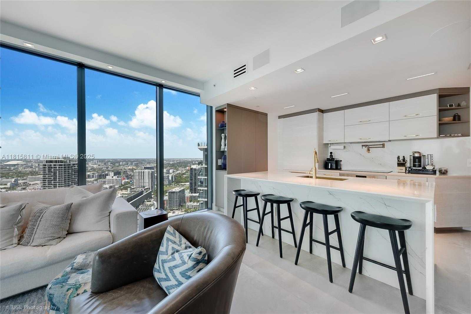 Small Image of 650 NORTH EAST 32ND ST #4701, Miami Number 7