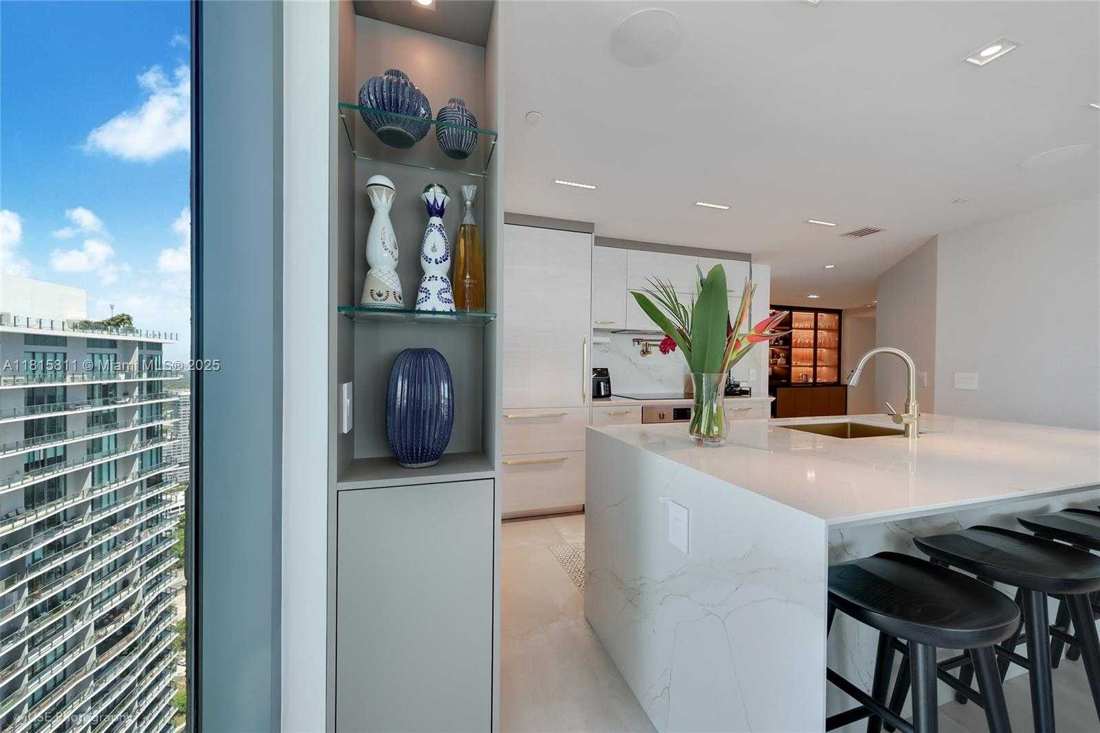 Small Image of 650 NORTH EAST 32ND ST #4701, Miami Number 9