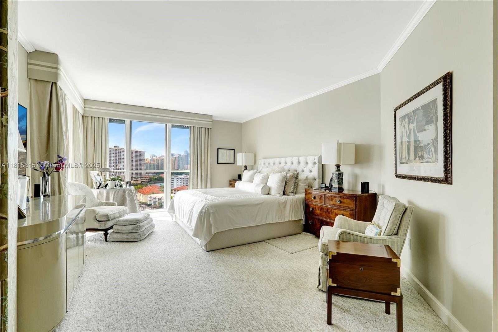 Small Image of 2600 ISLAND BLVD #904, Aventura Number 19