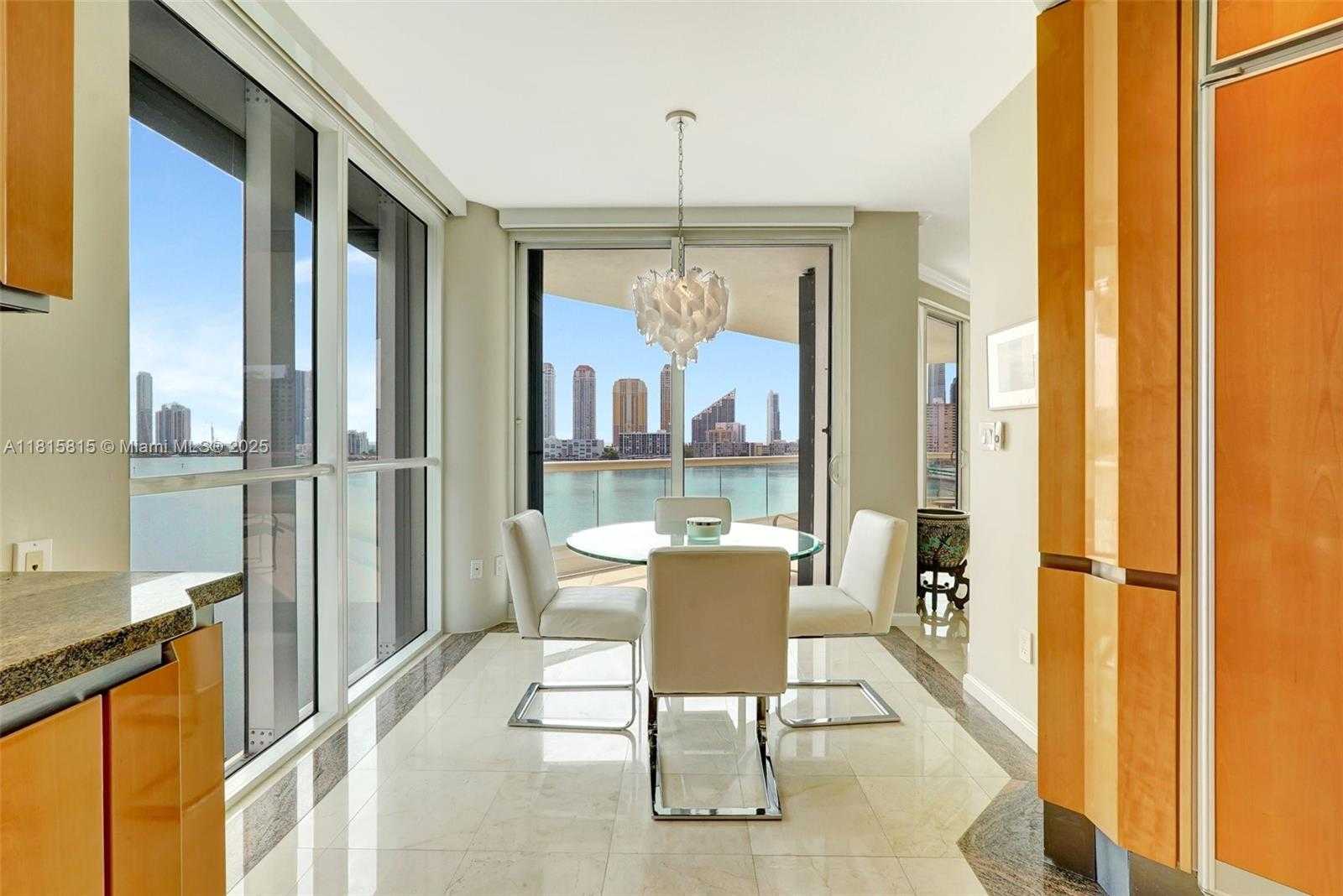 Small Image of 2600 ISLAND BLVD #904, Aventura Number 45