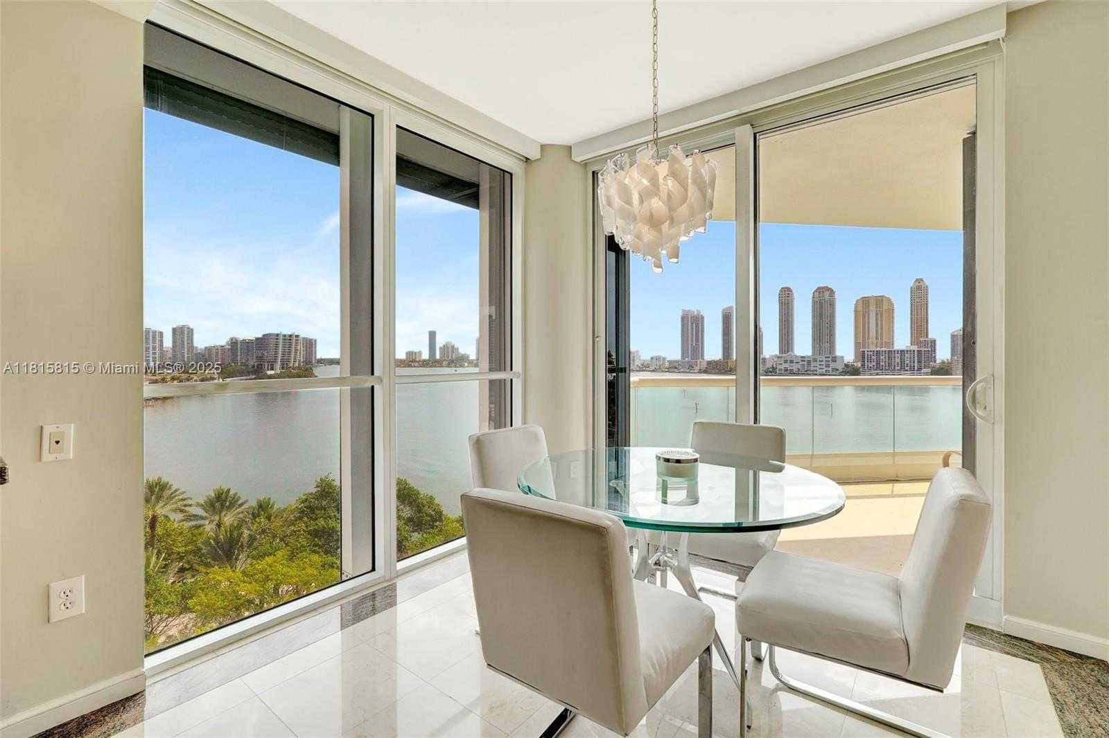Small Image of 2600 ISLAND BLVD #904, Aventura Number 46