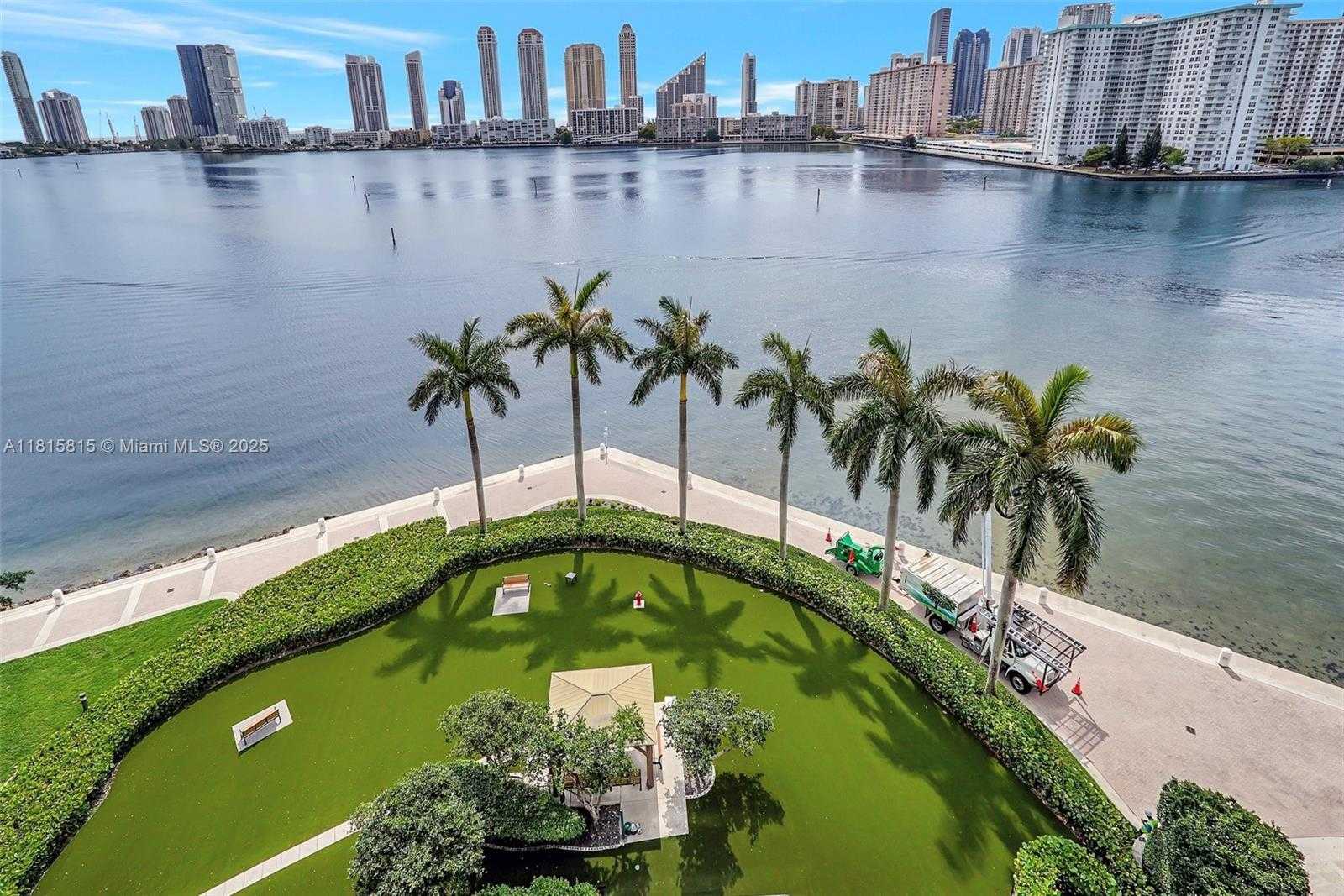 Small Image of 2600 ISLAND BLVD #904, Aventura Number 58