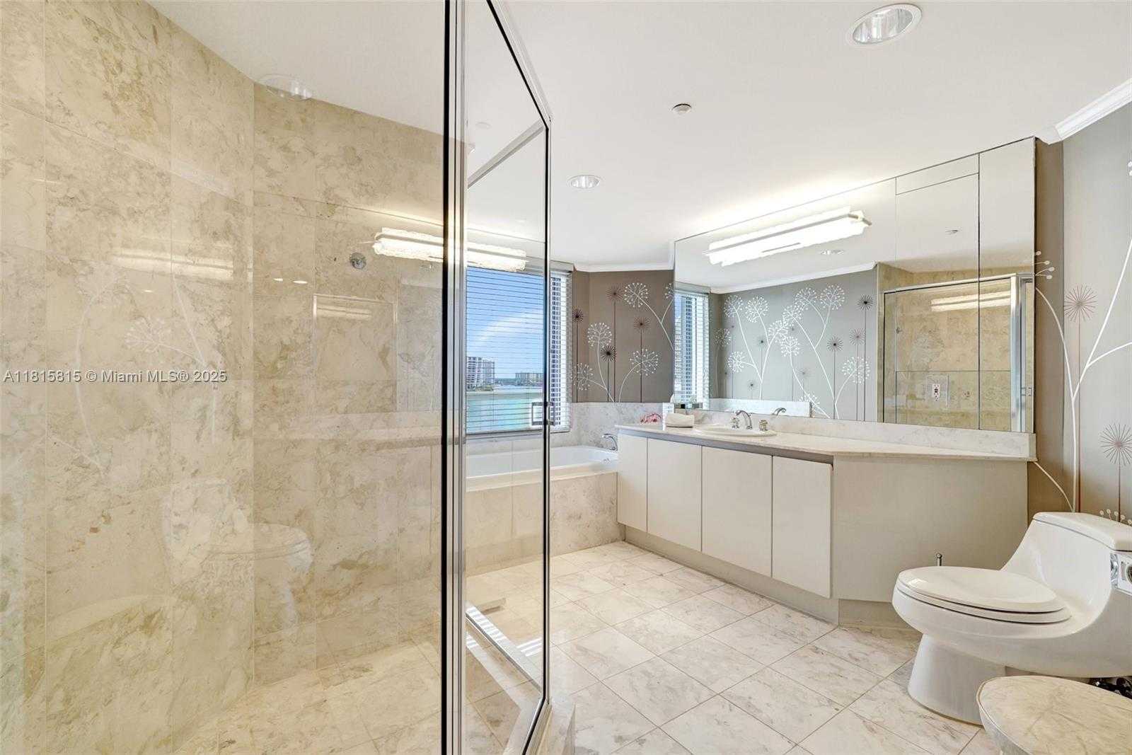 Small Image of 2600 ISLAND BLVD #904, Aventura Number 65