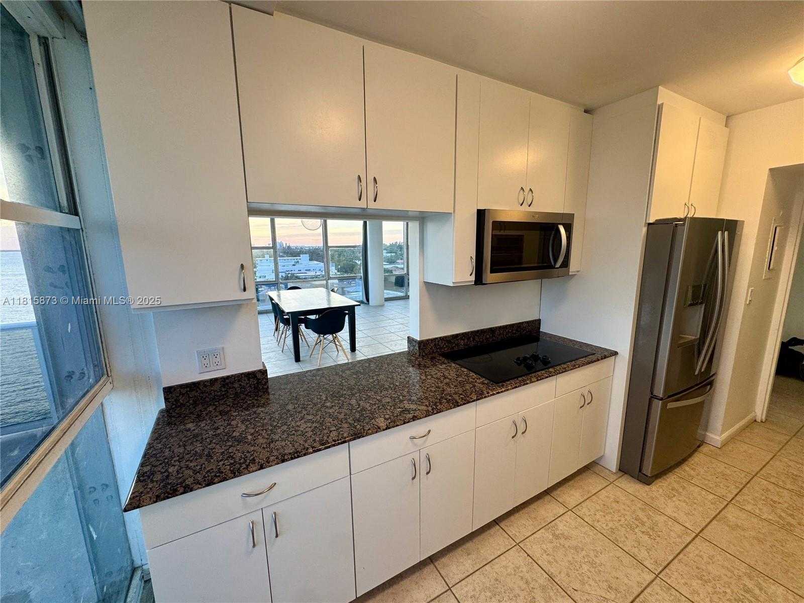 Small Image of 900 BAY DR #727-725, Miami Beach Number 19