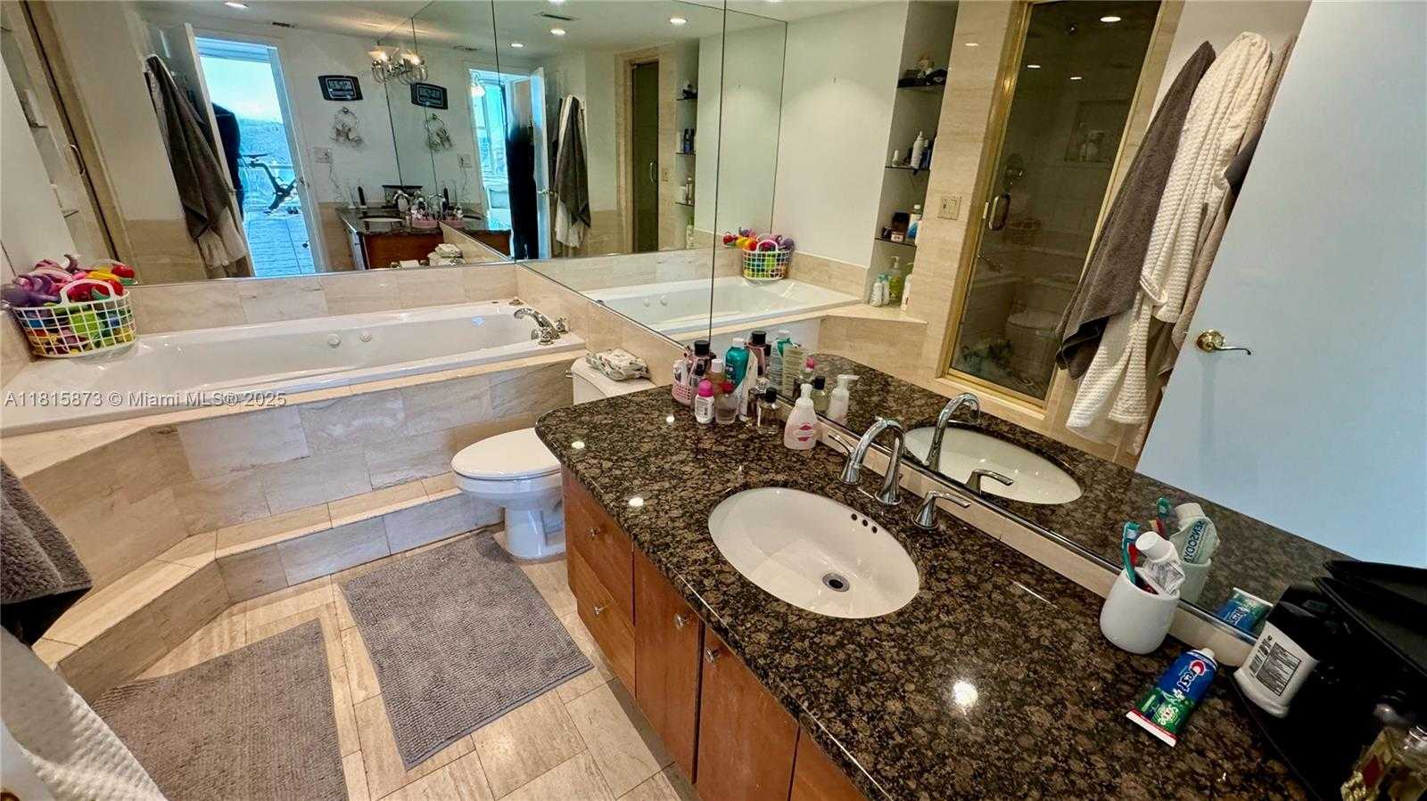Small Image of 900 BAY DR #727-725, Miami Beach Number 62