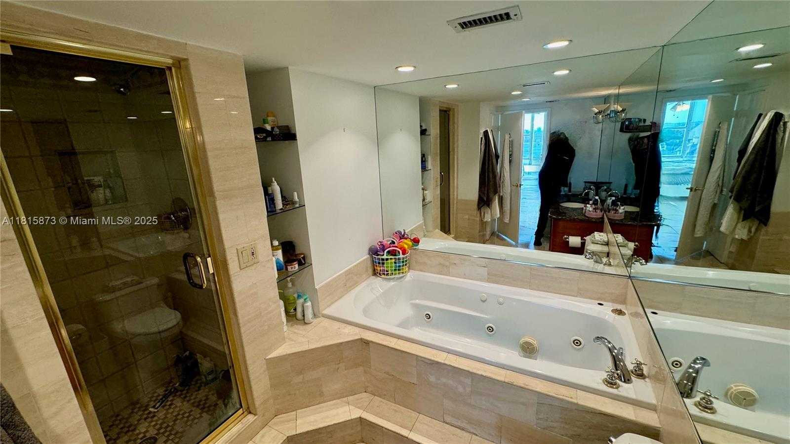 Small Image of 900 BAY DR #727-725, Miami Beach Number 63