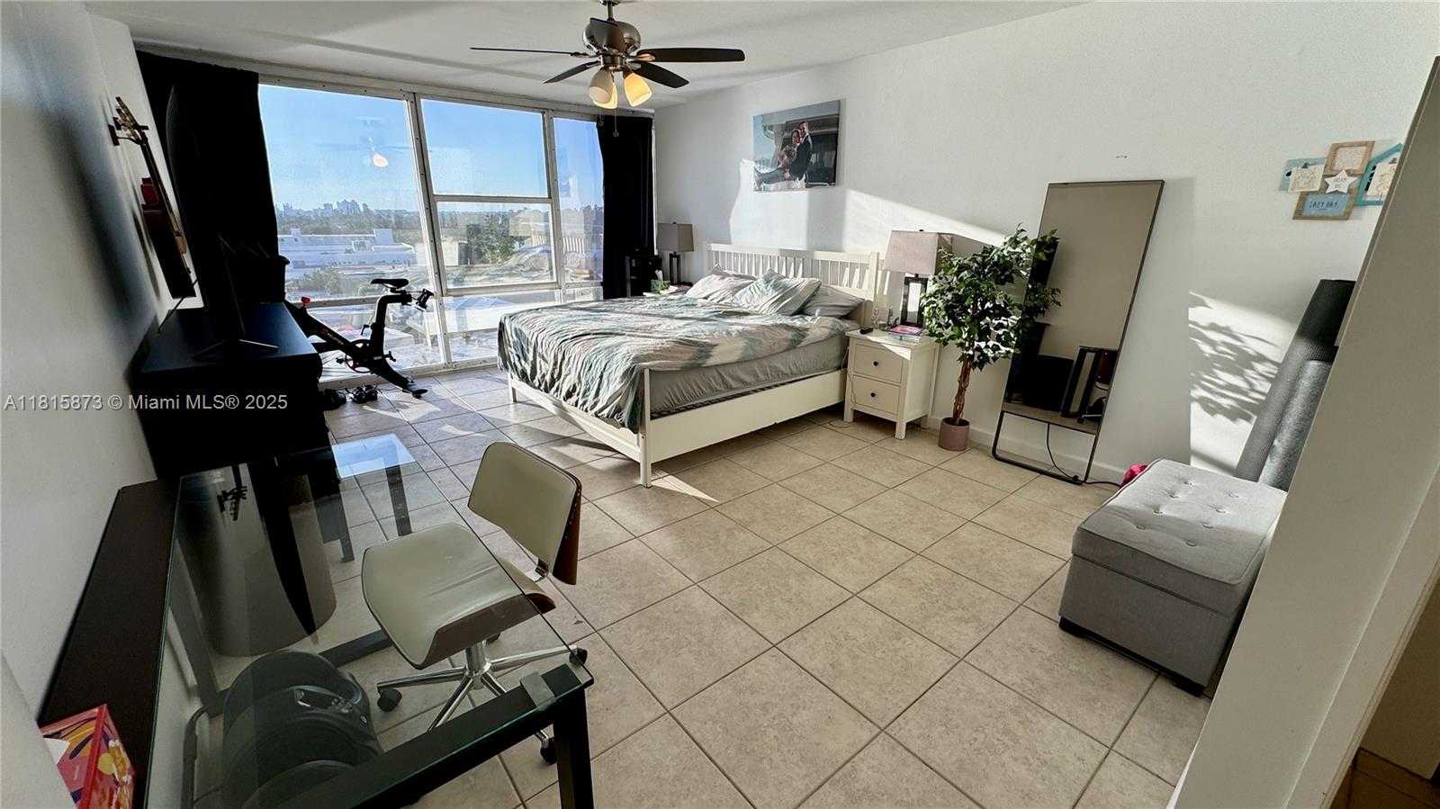 Small Image of 900 BAY DR #727-725, Miami Beach Number 64