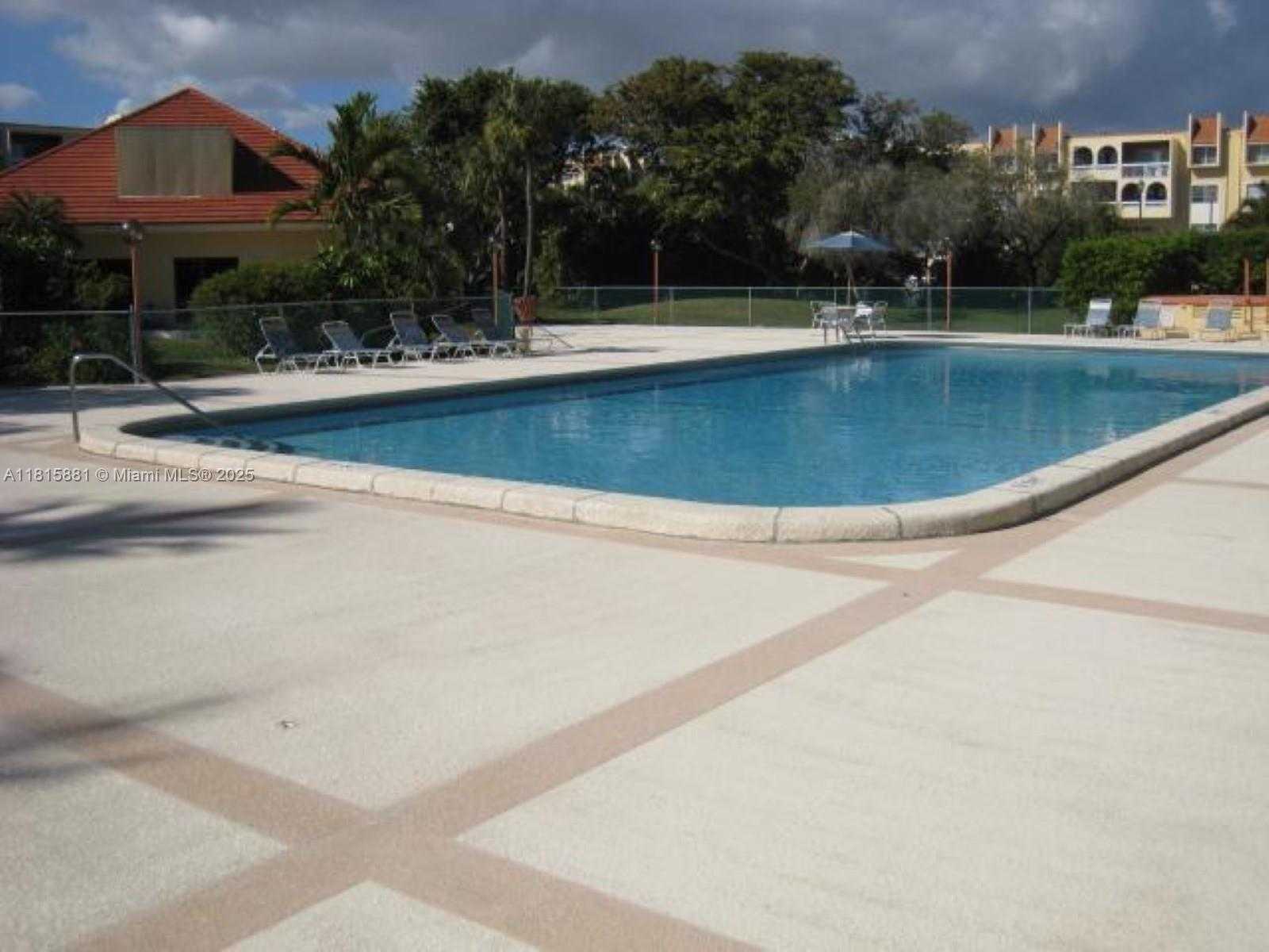 Small Image of 7740 CAMINO REAL #G-305, Miami Number 18
