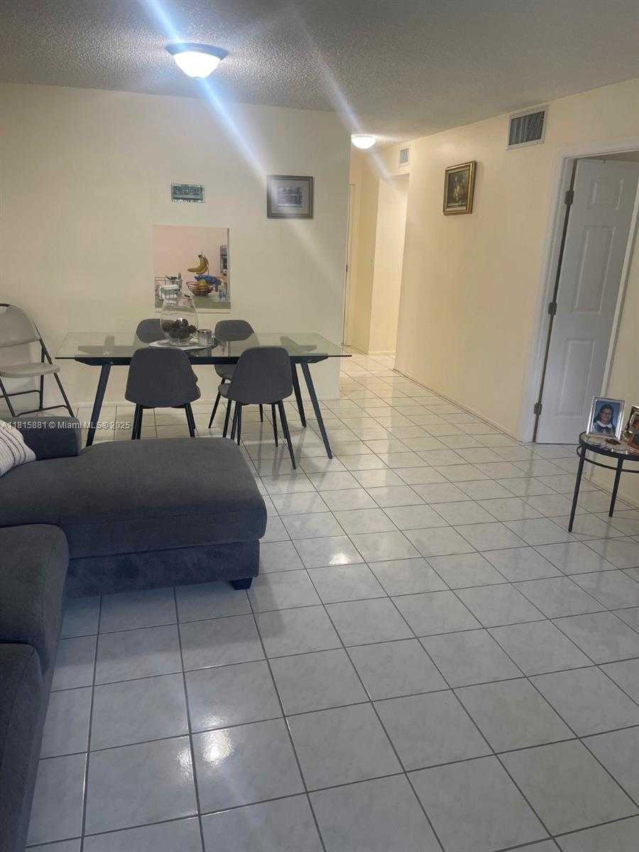 Small Image of 7740 CAMINO REAL #G-305, Miami Number 4
