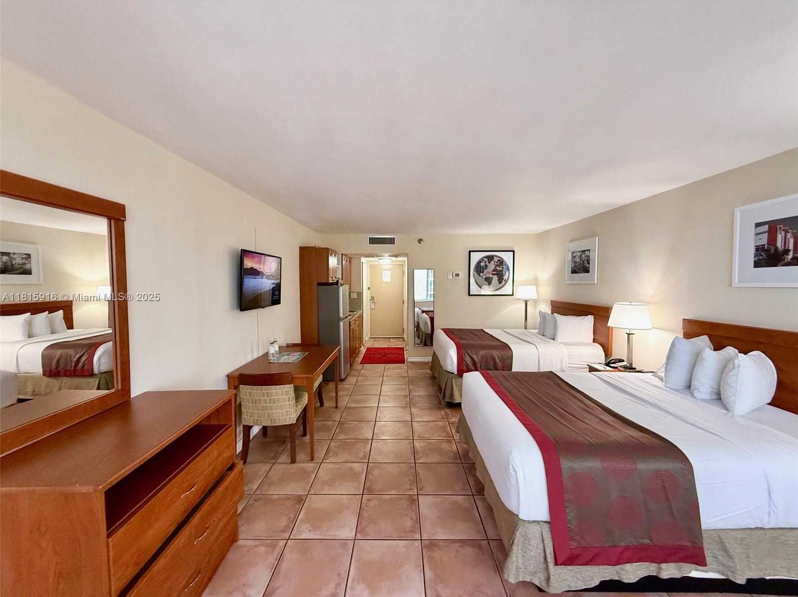 Small Image of 19201 COLLINS AV #1019, Sunny Isles Beach Number 13