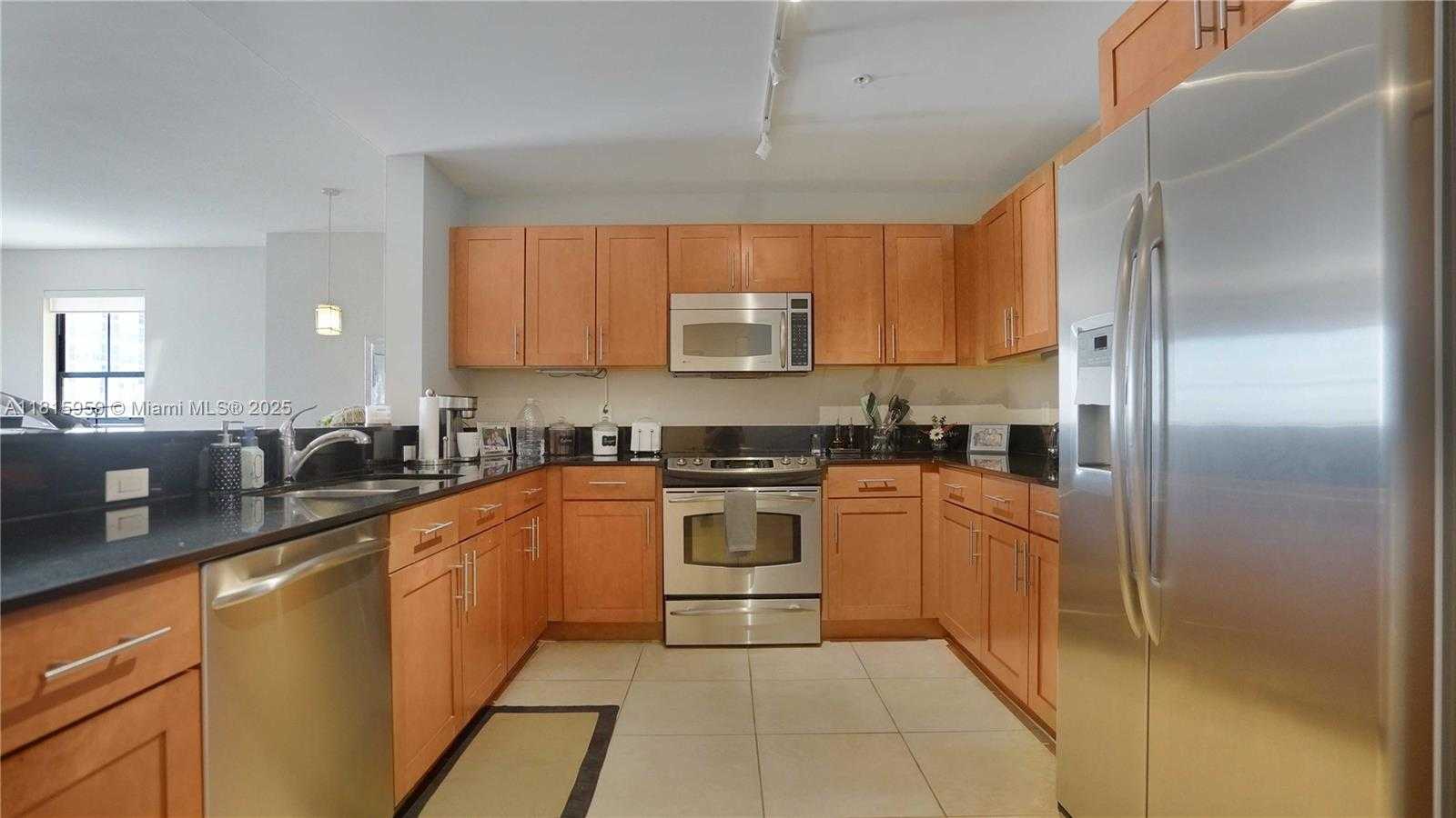 Small Image of 8390 SOUTH WEST 72ND AVE #811, Miami Number 15