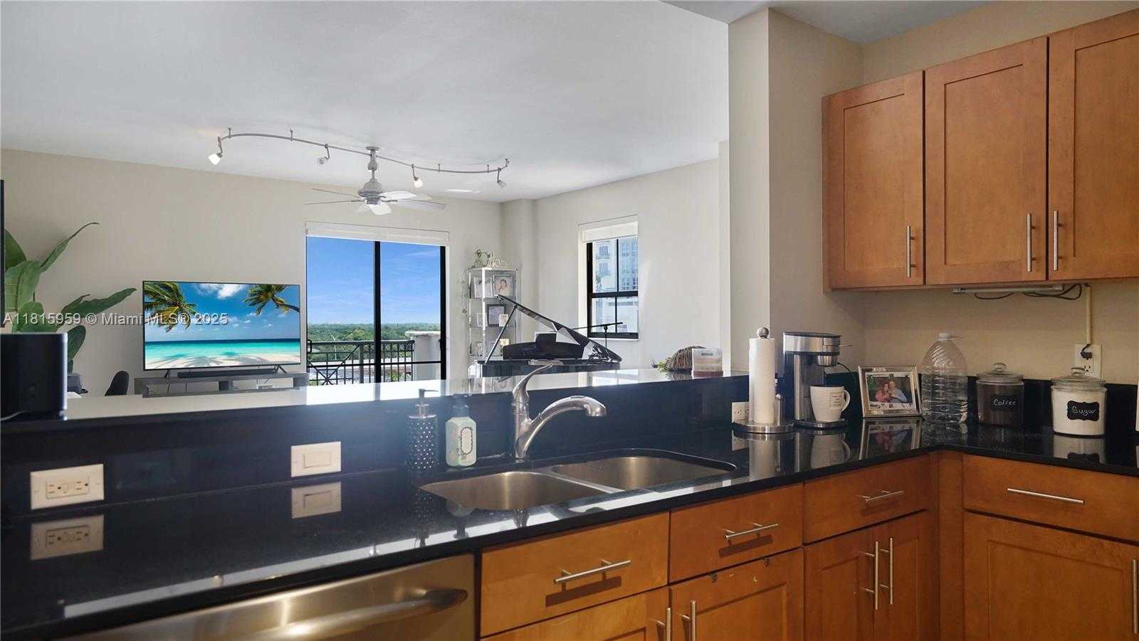 Small Image of 8390 SOUTH WEST 72ND AVE #811, Miami Number 16