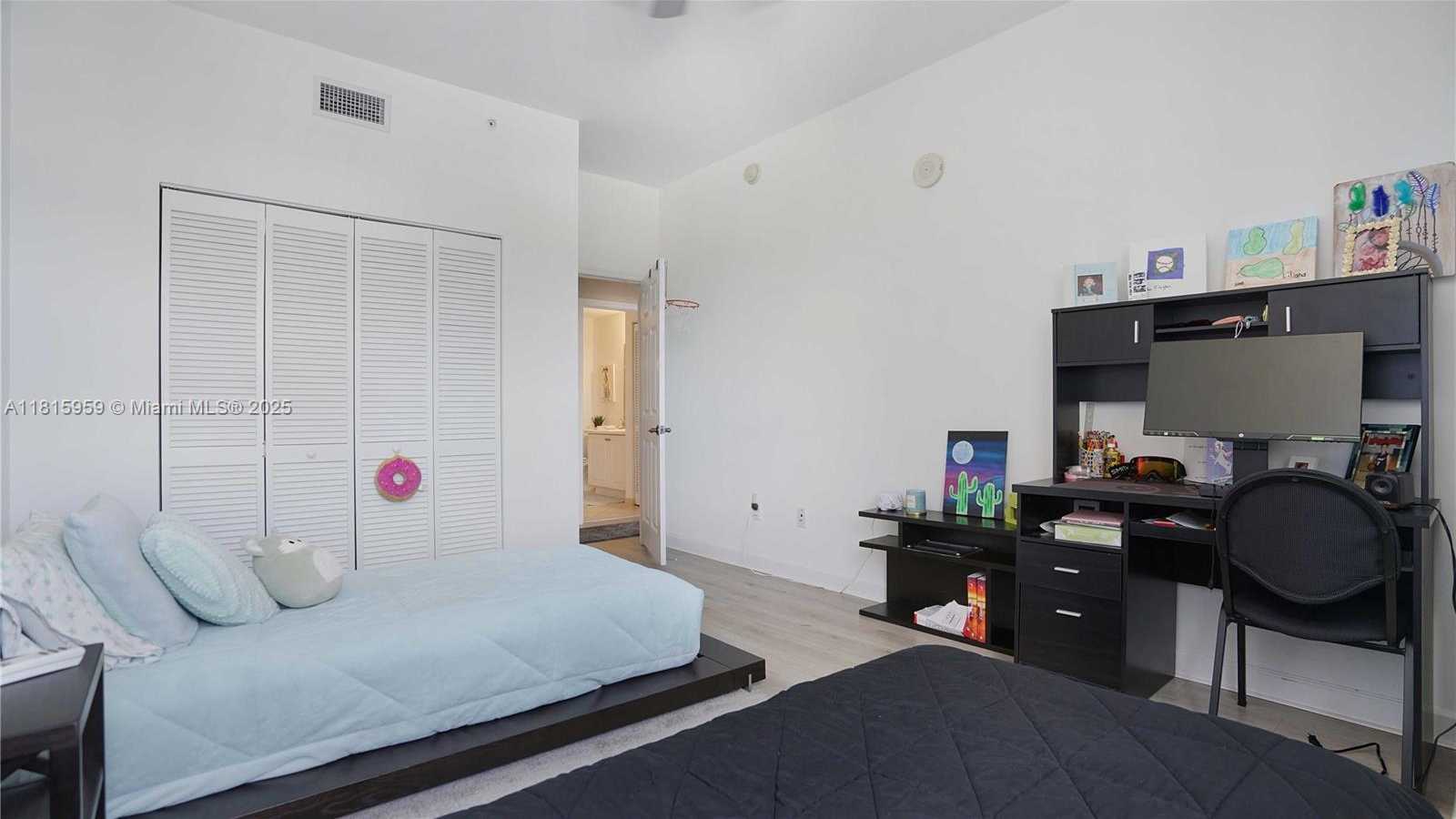 Small Image of 8390 SOUTH WEST 72ND AVE #811, Miami Number 20