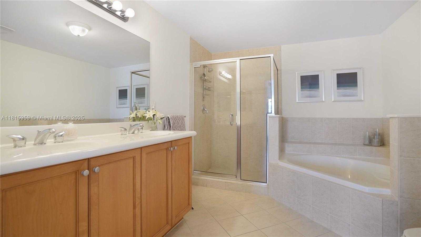 Small Image of 8390 SOUTH WEST 72ND AVE #811, Miami Number 30