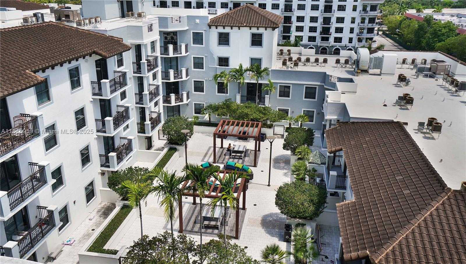 Small Image of 8390 SOUTH WEST 72ND AVE #811, Miami Number 41